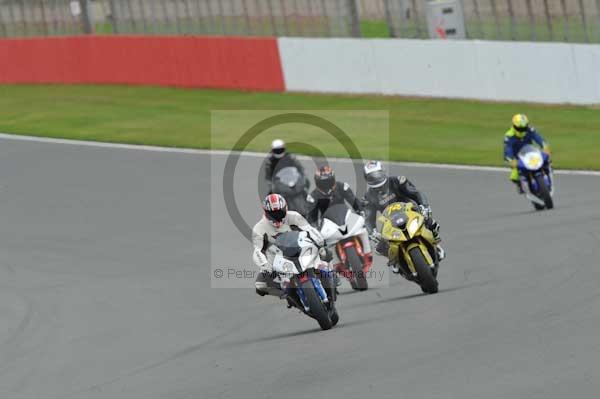 Motorcycle action photographs;Silverstone circuit;Silverstone photographs;Trackday digital images;event digital images;eventdigitalimages;no limits trackday;peter wileman photography;rockingham towcester northamptonshire;trackday;trackday photos