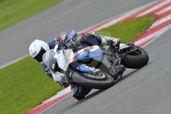 Motorcycle action photographs;Silverstone circuit;Silverstone photographs;Trackday digital images;event digital images;eventdigitalimages;no limits trackday;peter wileman photography;rockingham towcester northamptonshire;trackday;trackday photos