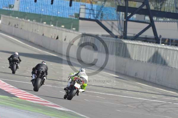 Motorcycle action photographs;Silverstone circuit;Silverstone photographs;Trackday digital images;event digital images;eventdigitalimages;no limits trackday;peter wileman photography;rockingham towcester northamptonshire;trackday;trackday photos