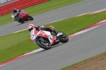 Motorcycle-action-photographs;Silverstone-circuit;Silverstone-photographs;Trackday-digital-images;event-digital-images;eventdigitalimages;no-limits-trackday;peter-wileman-photography;rockingham-towcester-northamptonshire;trackday;trackday-photos