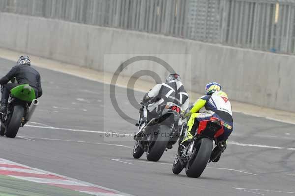 Motorcycle action photographs;Silverstone circuit;Silverstone photographs;Trackday digital images;event digital images;eventdigitalimages;no limits trackday;peter wileman photography;rockingham towcester northamptonshire;trackday;trackday photos