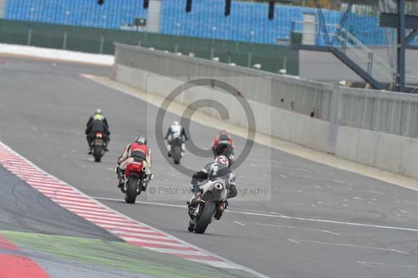 Motorcycle action photographs;Silverstone circuit;Silverstone photographs;Trackday digital images;event digital images;eventdigitalimages;no limits trackday;peter wileman photography;rockingham towcester northamptonshire;trackday;trackday photos