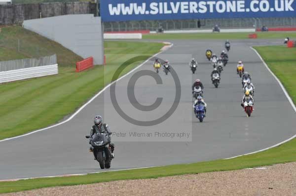 Motorcycle action photographs;Silverstone circuit;Silverstone photographs;Trackday digital images;event digital images;eventdigitalimages;no limits trackday;peter wileman photography;rockingham towcester northamptonshire;trackday;trackday photos