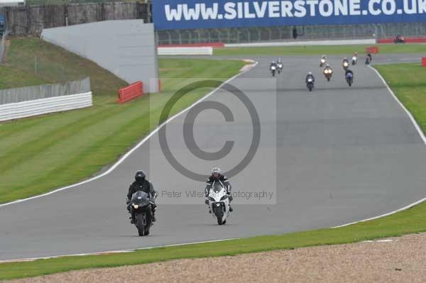 Motorcycle action photographs;Silverstone circuit;Silverstone photographs;Trackday digital images;event digital images;eventdigitalimages;no limits trackday;peter wileman photography;rockingham towcester northamptonshire;trackday;trackday photos