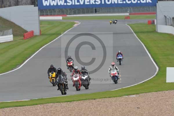 Motorcycle action photographs;Silverstone circuit;Silverstone photographs;Trackday digital images;event digital images;eventdigitalimages;no limits trackday;peter wileman photography;rockingham towcester northamptonshire;trackday;trackday photos