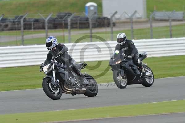 Motorcycle action photographs;Silverstone circuit;Silverstone photographs;Trackday digital images;event digital images;eventdigitalimages;no limits trackday;peter wileman photography;rockingham towcester northamptonshire;trackday;trackday photos