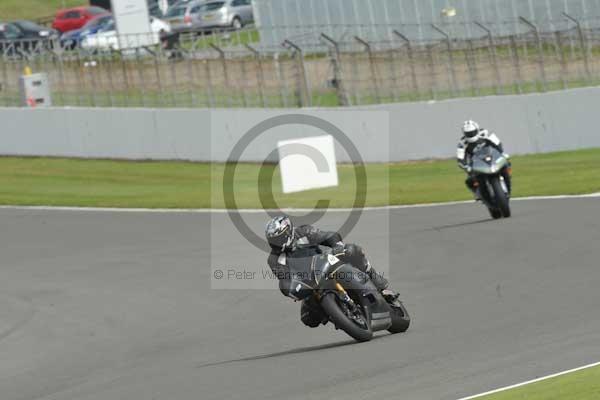 Motorcycle action photographs;Silverstone circuit;Silverstone photographs;Trackday digital images;event digital images;eventdigitalimages;no limits trackday;peter wileman photography;rockingham towcester northamptonshire;trackday;trackday photos