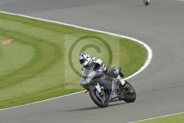 Motorcycle action photographs;Silverstone circuit;Silverstone photographs;Trackday digital images;event digital images;eventdigitalimages;no limits trackday;peter wileman photography;rockingham towcester northamptonshire;trackday;trackday photos