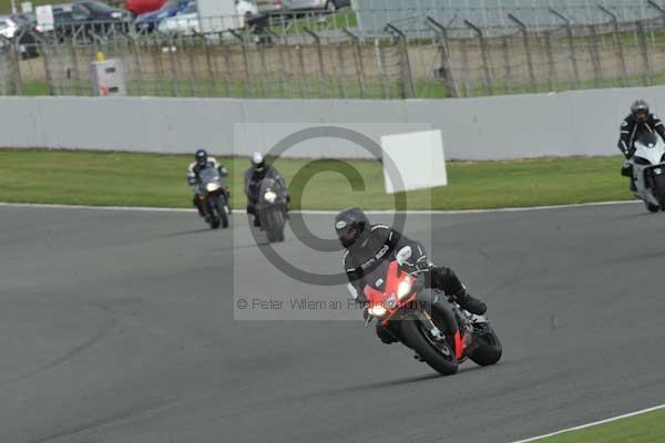 Motorcycle action photographs;Silverstone circuit;Silverstone photographs;Trackday digital images;event digital images;eventdigitalimages;no limits trackday;peter wileman photography;rockingham towcester northamptonshire;trackday;trackday photos