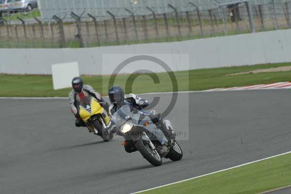 Motorcycle action photographs;Silverstone circuit;Silverstone photographs;Trackday digital images;event digital images;eventdigitalimages;no limits trackday;peter wileman photography;rockingham towcester northamptonshire;trackday;trackday photos