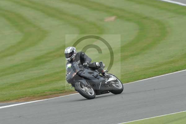 Motorcycle action photographs;Silverstone circuit;Silverstone photographs;Trackday digital images;event digital images;eventdigitalimages;no limits trackday;peter wileman photography;rockingham towcester northamptonshire;trackday;trackday photos