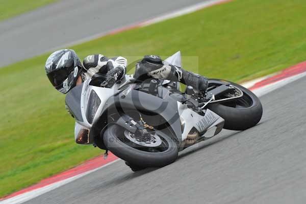 Motorcycle action photographs;Silverstone circuit;Silverstone photographs;Trackday digital images;event digital images;eventdigitalimages;no limits trackday;peter wileman photography;rockingham towcester northamptonshire;trackday;trackday photos