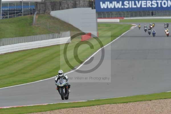 Motorcycle action photographs;Silverstone circuit;Silverstone photographs;Trackday digital images;event digital images;eventdigitalimages;no limits trackday;peter wileman photography;rockingham towcester northamptonshire;trackday;trackday photos