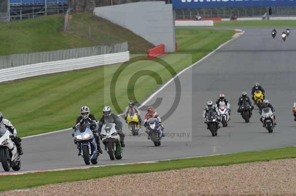 Motorcycle action photographs;Silverstone circuit;Silverstone photographs;Trackday digital images;event digital images;eventdigitalimages;no limits trackday;peter wileman photography;rockingham towcester northamptonshire;trackday;trackday photos