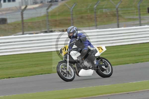 Motorcycle action photographs;Silverstone circuit;Silverstone photographs;Trackday digital images;event digital images;eventdigitalimages;no limits trackday;peter wileman photography;rockingham towcester northamptonshire;trackday;trackday photos