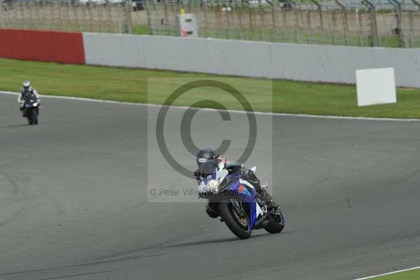 Motorcycle action photographs;Silverstone circuit;Silverstone photographs;Trackday digital images;event digital images;eventdigitalimages;no limits trackday;peter wileman photography;rockingham towcester northamptonshire;trackday;trackday photos