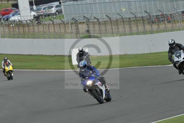 Motorcycle action photographs;Silverstone circuit;Silverstone photographs;Trackday digital images;event digital images;eventdigitalimages;no limits trackday;peter wileman photography;rockingham towcester northamptonshire;trackday;trackday photos