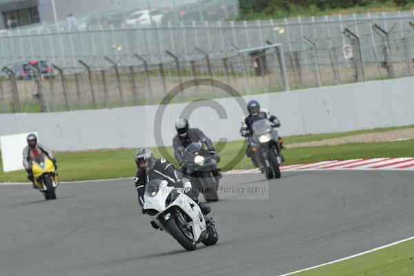 Motorcycle action photographs;Silverstone circuit;Silverstone photographs;Trackday digital images;event digital images;eventdigitalimages;no limits trackday;peter wileman photography;rockingham towcester northamptonshire;trackday;trackday photos