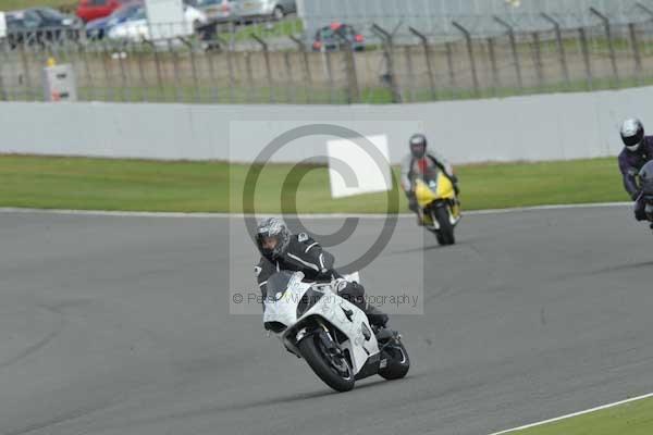 Motorcycle action photographs;Silverstone circuit;Silverstone photographs;Trackday digital images;event digital images;eventdigitalimages;no limits trackday;peter wileman photography;rockingham towcester northamptonshire;trackday;trackday photos