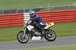 Motorcycle-action-photographs;Silverstone-circuit;Silverstone-photographs;Trackday-digital-images;event-digital-images;eventdigitalimages;no-limits-trackday;peter-wileman-photography;rockingham-towcester-northamptonshire;trackday;trackday-photos