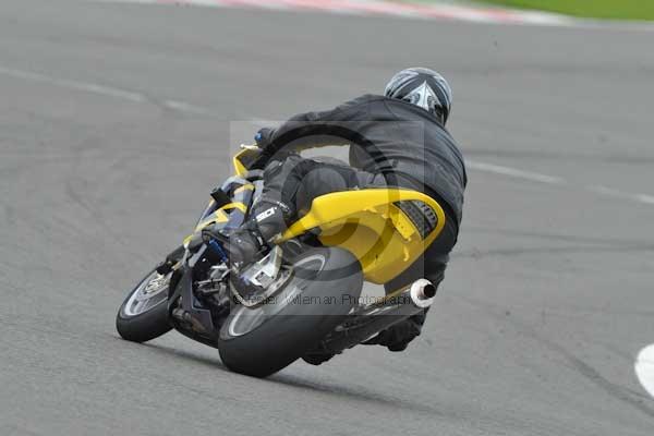 Motorcycle action photographs;Silverstone circuit;Silverstone photographs;Trackday digital images;event digital images;eventdigitalimages;no limits trackday;peter wileman photography;rockingham towcester northamptonshire;trackday;trackday photos