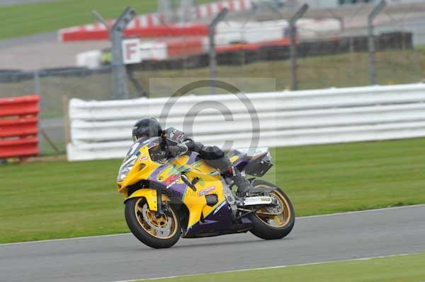 Motorcycle action photographs;Silverstone circuit;Silverstone photographs;Trackday digital images;event digital images;eventdigitalimages;no limits trackday;peter wileman photography;rockingham towcester northamptonshire;trackday;trackday photos