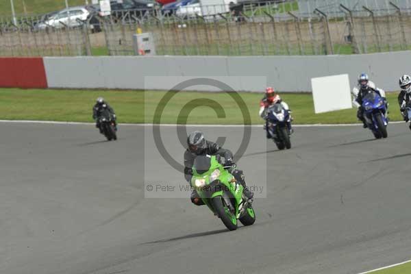 Motorcycle action photographs;Silverstone circuit;Silverstone photographs;Trackday digital images;event digital images;eventdigitalimages;no limits trackday;peter wileman photography;rockingham towcester northamptonshire;trackday;trackday photos