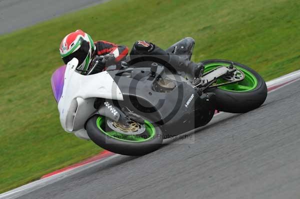 Motorcycle action photographs;Silverstone circuit;Silverstone photographs;Trackday digital images;event digital images;eventdigitalimages;no limits trackday;peter wileman photography;rockingham towcester northamptonshire;trackday;trackday photos