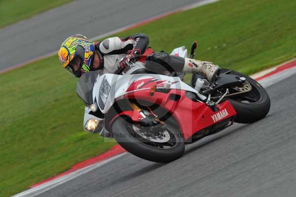 Motorcycle action photographs;Silverstone circuit;Silverstone photographs;Trackday digital images;event digital images;eventdigitalimages;no limits trackday;peter wileman photography;rockingham towcester northamptonshire;trackday;trackday photos