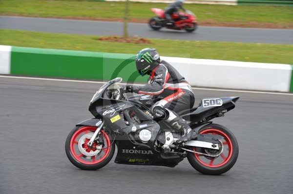 Mallory park Leicestershire;Mallory park photographs;Motorcycle action photographs;Trackday digital images;event digital images;eventdigitalimages;mallory park;no limits trackday;peter wileman photography;trackday;trackday photos