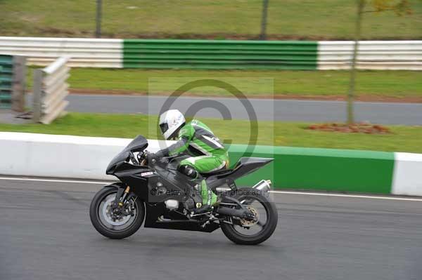 Mallory park Leicestershire;Mallory park photographs;Motorcycle action photographs;Trackday digital images;event digital images;eventdigitalimages;mallory park;no limits trackday;peter wileman photography;trackday;trackday photos