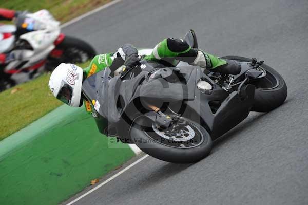 Mallory park Leicestershire;Mallory park photographs;Motorcycle action photographs;Trackday digital images;event digital images;eventdigitalimages;mallory park;no limits trackday;peter wileman photography;trackday;trackday photos