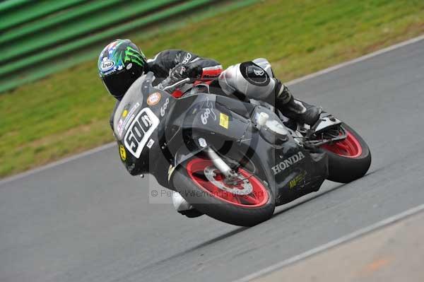 Mallory park Leicestershire;Mallory park photographs;Motorcycle action photographs;Trackday digital images;event digital images;eventdigitalimages;mallory park;no limits trackday;peter wileman photography;trackday;trackday photos