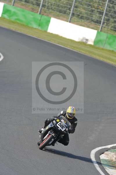 Mallory park Leicestershire;Mallory park photographs;Motorcycle action photographs;Trackday digital images;event digital images;eventdigitalimages;mallory park;no limits trackday;peter wileman photography;trackday;trackday photos