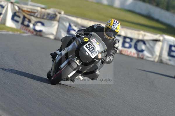 Mallory park Leicestershire;Mallory park photographs;Motorcycle action photographs;Trackday digital images;event digital images;eventdigitalimages;mallory park;no limits trackday;peter wileman photography;trackday;trackday photos