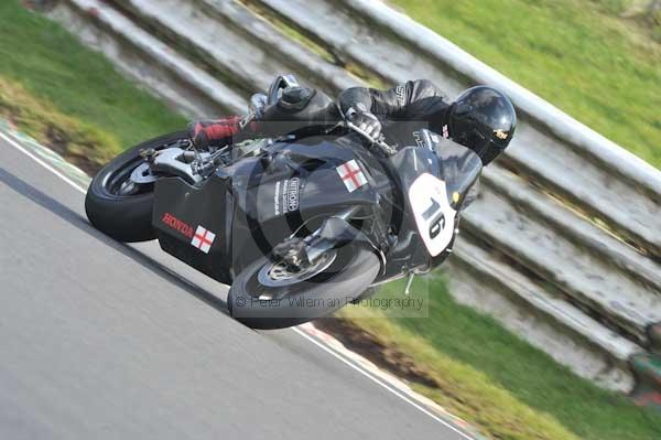 Mallory park Leicestershire;Mallory park photographs;Motorcycle action photographs;Trackday digital images;event digital images;eventdigitalimages;mallory park;no limits trackday;peter wileman photography;trackday;trackday photos