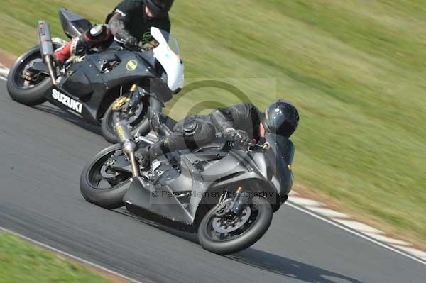 Mallory park Leicestershire;Mallory park photographs;Motorcycle action photographs;Trackday digital images;event digital images;eventdigitalimages;mallory park;no limits trackday;peter wileman photography;trackday;trackday photos