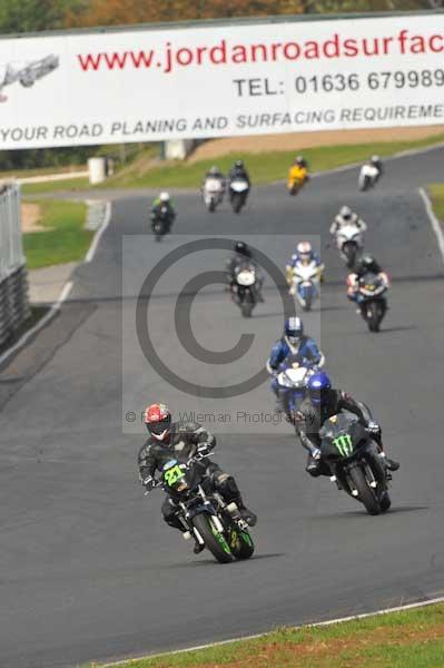 Mallory park Leicestershire;Mallory park photographs;Motorcycle action photographs;Trackday digital images;event digital images;eventdigitalimages;mallory park;no limits trackday;peter wileman photography;trackday;trackday photos