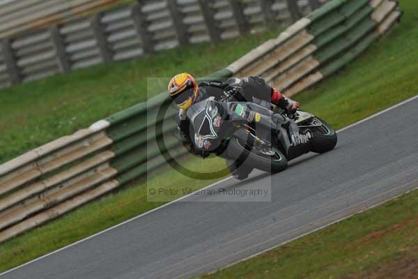 Mallory park Leicestershire;Mallory park photographs;Motorcycle action photographs;Trackday digital images;event digital images;eventdigitalimages;mallory park;no limits trackday;peter wileman photography;trackday;trackday photos