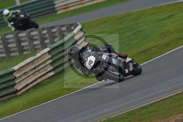 Mallory park Leicestershire;Mallory park photographs;Motorcycle action photographs;Trackday digital images;event digital images;eventdigitalimages;mallory park;no limits trackday;peter wileman photography;trackday;trackday photos