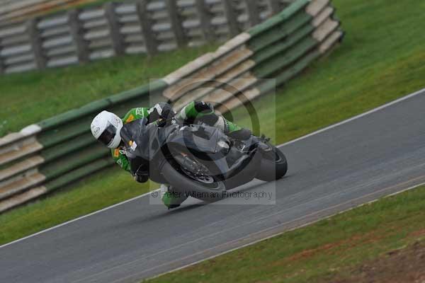 Mallory park Leicestershire;Mallory park photographs;Motorcycle action photographs;Trackday digital images;event digital images;eventdigitalimages;mallory park;no limits trackday;peter wileman photography;trackday;trackday photos