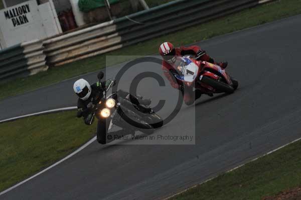 Mallory park Leicestershire;Mallory park photographs;Motorcycle action photographs;Trackday digital images;event digital images;eventdigitalimages;mallory park;no limits trackday;peter wileman photography;trackday;trackday photos