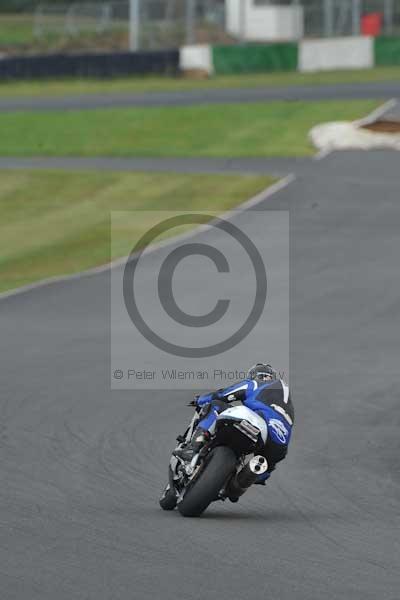 Mallory park Leicestershire;Mallory park photographs;Motorcycle action photographs;Trackday digital images;event digital images;eventdigitalimages;mallory park;no limits trackday;peter wileman photography;trackday;trackday photos