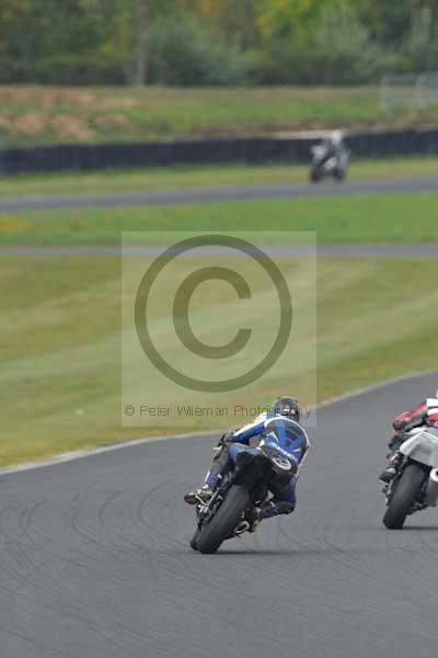 Mallory park Leicestershire;Mallory park photographs;Motorcycle action photographs;Trackday digital images;event digital images;eventdigitalimages;mallory park;no limits trackday;peter wileman photography;trackday;trackday photos