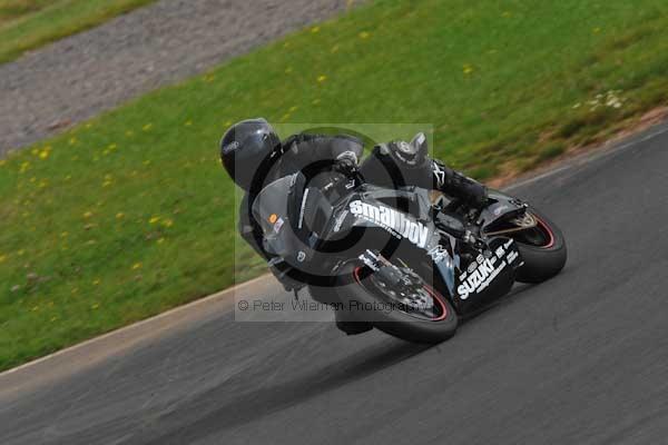 Mallory park Leicestershire;Mallory park photographs;Motorcycle action photographs;Trackday digital images;event digital images;eventdigitalimages;mallory park;no limits trackday;peter wileman photography;trackday;trackday photos