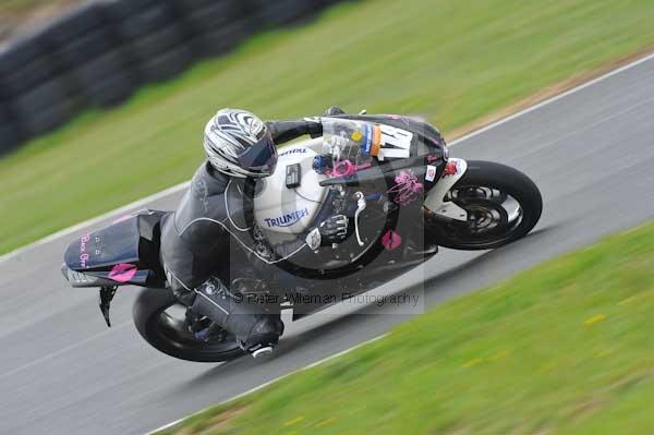 Mallory park Leicestershire;Mallory park photographs;Motorcycle action photographs;Trackday digital images;event digital images;eventdigitalimages;mallory park;no limits trackday;peter wileman photography;trackday;trackday photos