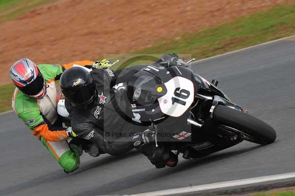 Mallory park Leicestershire;Mallory park photographs;Motorcycle action photographs;Trackday digital images;event digital images;eventdigitalimages;mallory park;no limits trackday;peter wileman photography;trackday;trackday photos