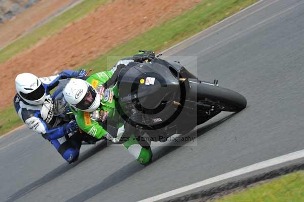 Mallory park Leicestershire;Mallory park photographs;Motorcycle action photographs;Trackday digital images;event digital images;eventdigitalimages;mallory park;no limits trackday;peter wileman photography;trackday;trackday photos