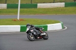 Mallory-park-Leicestershire;Mallory-park-photographs;Motorcycle-action-photographs;Trackday-digital-images;event-digital-images;eventdigitalimages;mallory-park;no-limits-trackday;peter-wileman-photography;trackday;trackday-photos