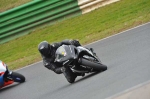 Mallory-park-Leicestershire;Mallory-park-photographs;Motorcycle-action-photographs;Trackday-digital-images;event-digital-images;eventdigitalimages;mallory-park;no-limits-trackday;peter-wileman-photography;trackday;trackday-photos